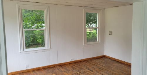 230 Michigan Ave, Three Rivers MI 49093-2122 exterior