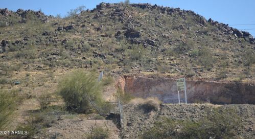 14222 23rd St, Phoenix, AZ 85022-4686