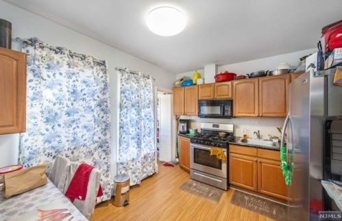 132 4 St, Paterson NJ 07522-1855 exterior