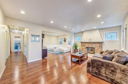 301 Bon Air Ave, Pittsburgh PA 15210-3208 exterior