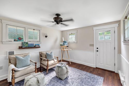 1469 Lilac Ln, Milwaukee WI  53217-2960 exterior