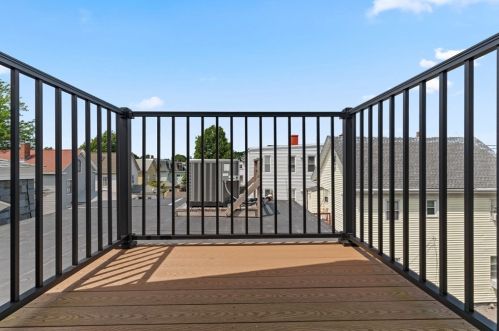 78 Hbr Vw St, Boston MA exterior