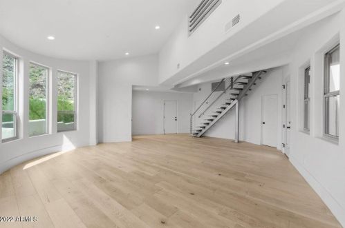 1825 Cinnabar Ave, Phoenix AZ  85020-1916 exterior