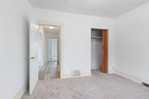 930 21 St, Manitowoc WI 54220-2554 exterior