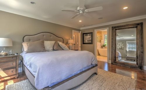 60 Milford Chase, Milford CT 06461-9124 exterior