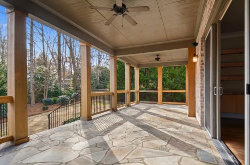 3896 Flowerland Dr, Atlanta GA exterior