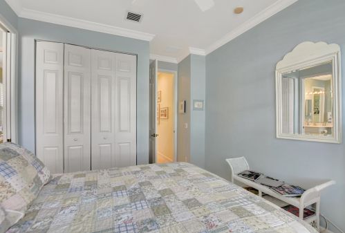 12121 Oakvista Dr, Boynton Beach FL 33437-6352 exterior