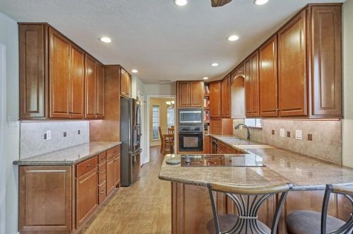 12114 Hawthorne Dr, Montgomery TX  77356-5447 exterior