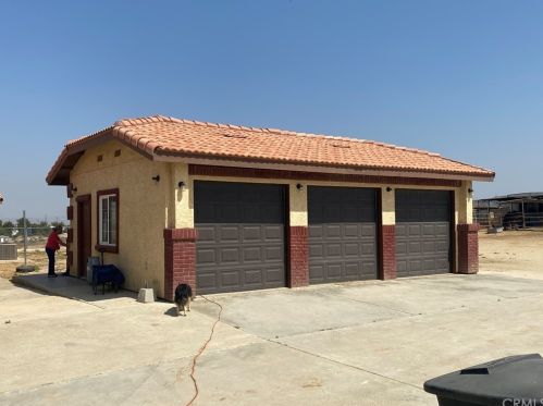 22683 Cajalco Rd, Perris, CA 92570-7141