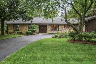 7530 Applewood Ln, Milwaukee, WI 53209-2102