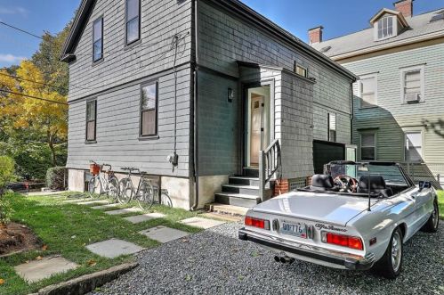 49 Jewett St, Providence, RI 02908-4906