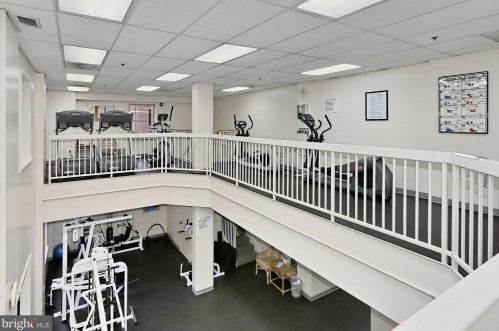 2181 Jamieson Ave, Alexandria VA 22314-5747 exterior