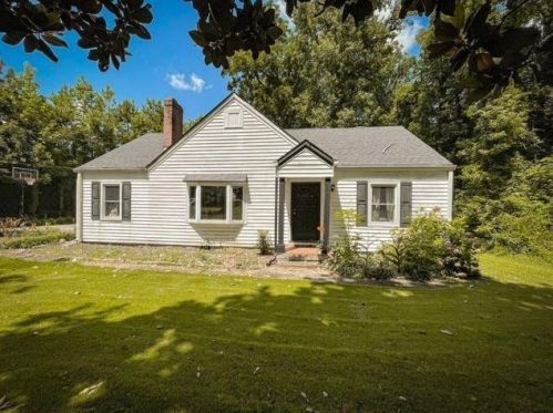 2472 Old Norcross Rd, Tucker, GA 30084-3117