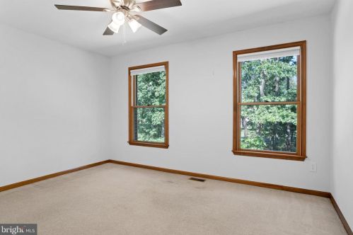 1 Madison Ct, Southampton NJ  08088-9046 exterior