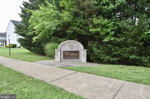 336 Schafer Blvd, New Castle DE 19720-8857 exterior