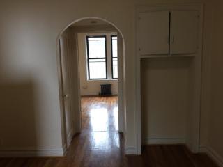 1522 Eastern Pkwy, Brooklyn NY  11233-5041 exterior