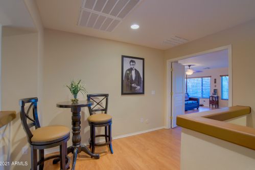 33907 23 Dr, Phoenix AZ 85027-4137 exterior