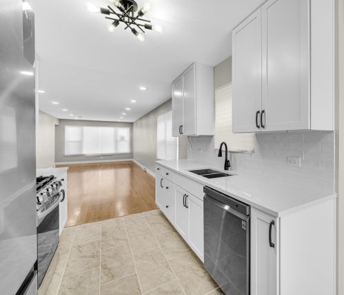 2335 92nd St, Chicago IL  60617-3841 exterior