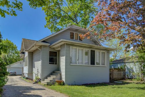 238 North Ave, Elmhurst, IL 60126-2451