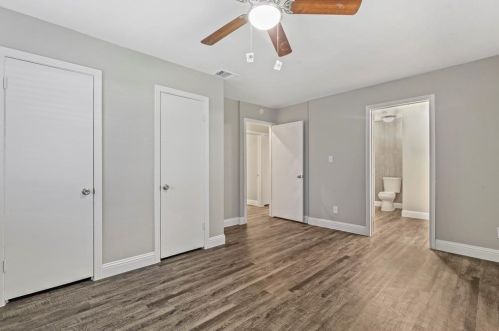 3239 Alaska Ave, Dallas TX  75216-5127 exterior