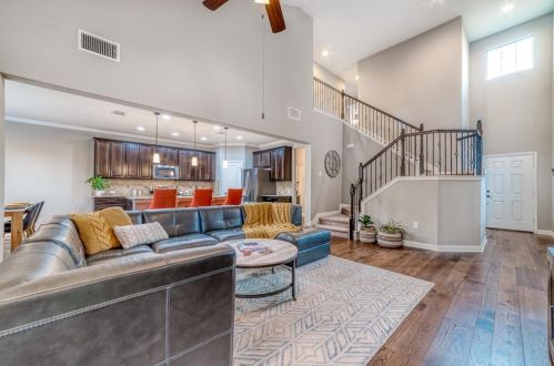 10029 Aly May Dr, Austin TX 78748-1408 exterior