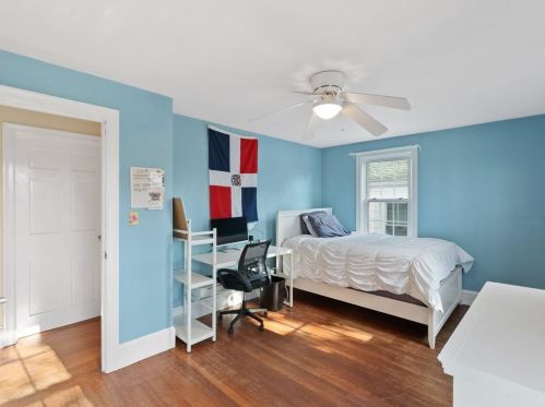 26 Whitford Ave, Providence RI 02908-3355 exterior