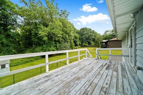 3 Pembroke Dr, Poughkeepsie NY 12603-4707 exterior