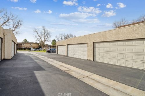 2955 Kelp Ln, Oxnard CA 93035-1623 exterior