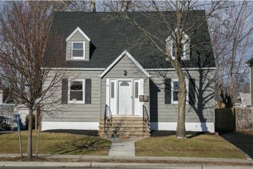 20 Avenel St, Avenel, NJ 07001-1709