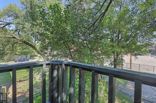 2921 Chippewa St, Saint Louis MO 63118-3720 exterior