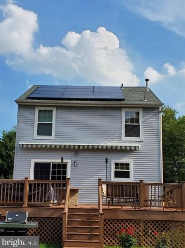 31 Spruce St, Camden NJ 08109-5021 exterior