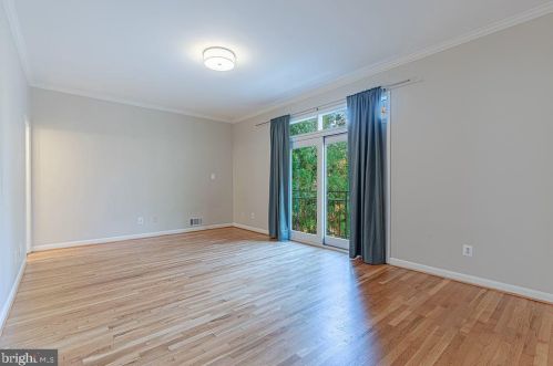 1515 Highwood Dr, Mc Lean VA  22101-5800 exterior