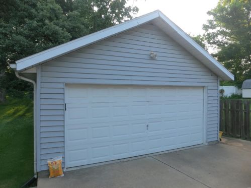 2419 Annalee Ave, Saint Louis MO 63144-2212 exterior