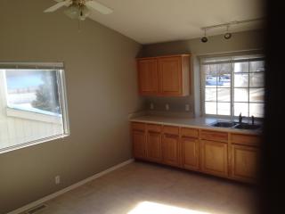 4107 169th St, Omaha NE  68116-2694 exterior