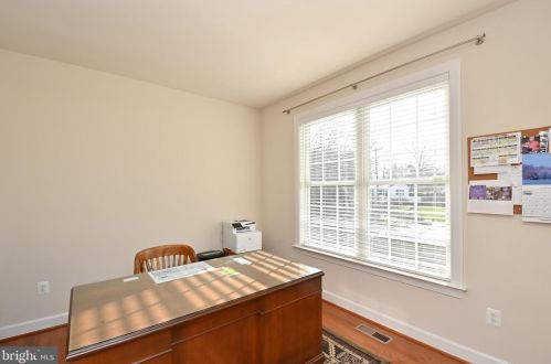 5718 Colfax Ave, Alexandria VA 22311-1012 exterior