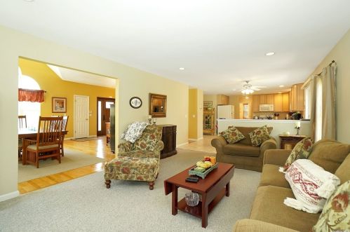 54 Long House Way, Commack NY 11725-1362 exterior