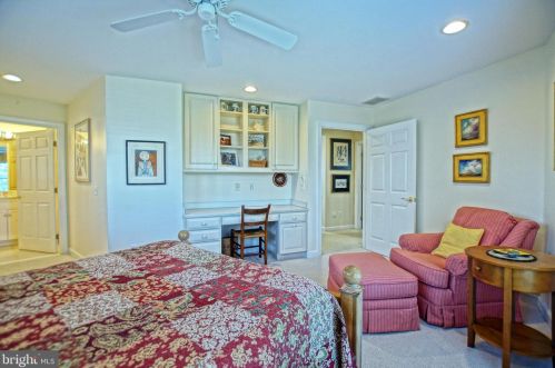 302 Cpe Shr Dr, Lewes DE 19958-3101 exterior