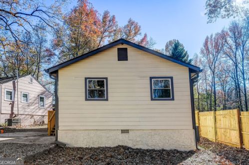 1401 Mcclelland Ave, Atlanta GA  30344-1610 exterior