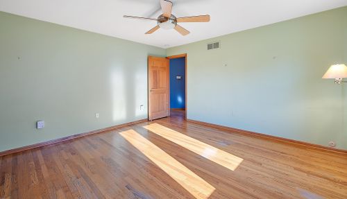 21855 Town Gate Dr, Macomb Township MI 48044-3791 exterior