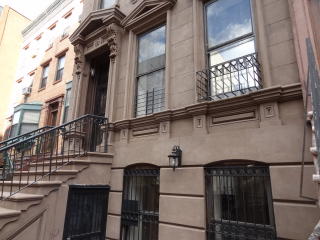 35 127th St, New York NY  10027-3824 exterior