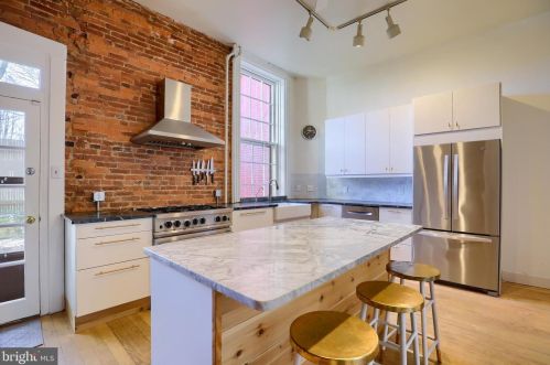 111 Lime St, Lancaster PA 17602-3638 exterior