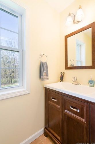 1051 Mtn Rd, Torrington CT 06790-2709 exterior