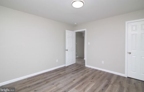 9 Shelton Ave, Trenton NJ  08618-1818 exterior