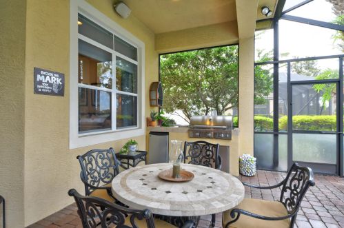 9800 Nuova Way, Fort Pierce FL 34986-2825 exterior