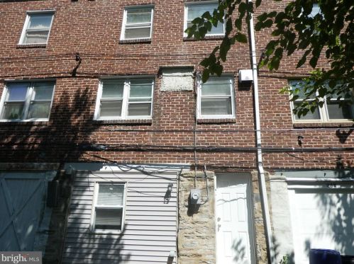 262 9 St, Darby PA 19023-1701 exterior