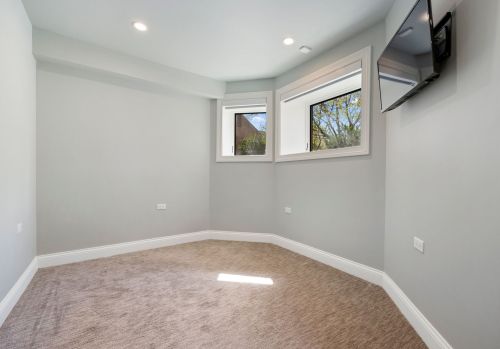 2208 Walton St, Chicago IL 60622-8696 exterior