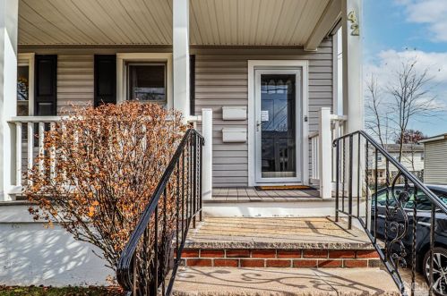 42 Leick Ave, Carteret, NJ 07008-2838