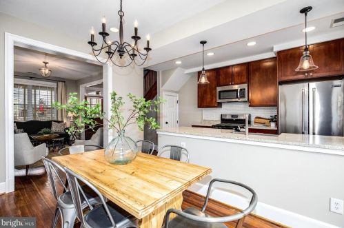 1448 D St, Washington DC  20002-5402 exterior