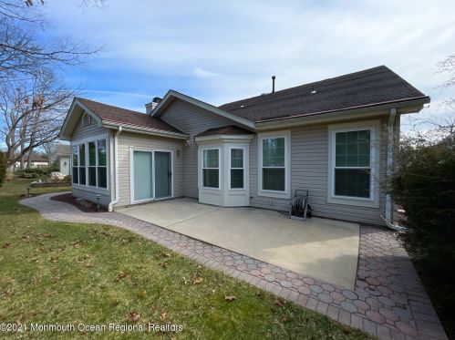 26 Symphony Ave, Berkeley Township NJ 08721-1956 exterior