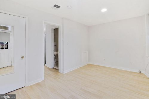 1732 18th St, Washington DC 20009-6110 exterior